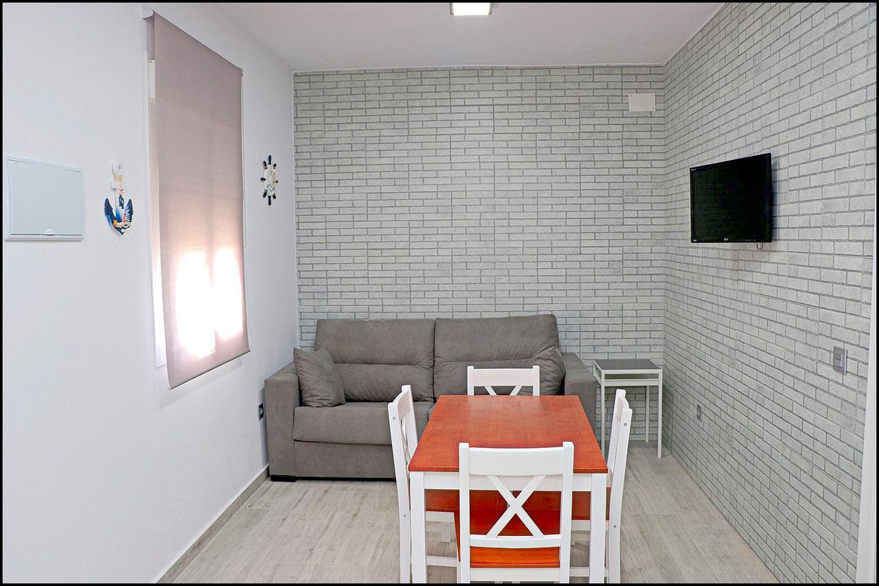 Bungalow La Roa V โกนิล เด ลาฟรอนเตรา ภายนอก รูปภาพ