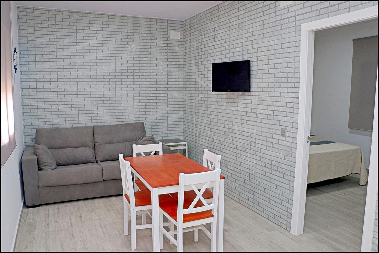 Bungalow La Roa V โกนิล เด ลาฟรอนเตรา ภายนอก รูปภาพ