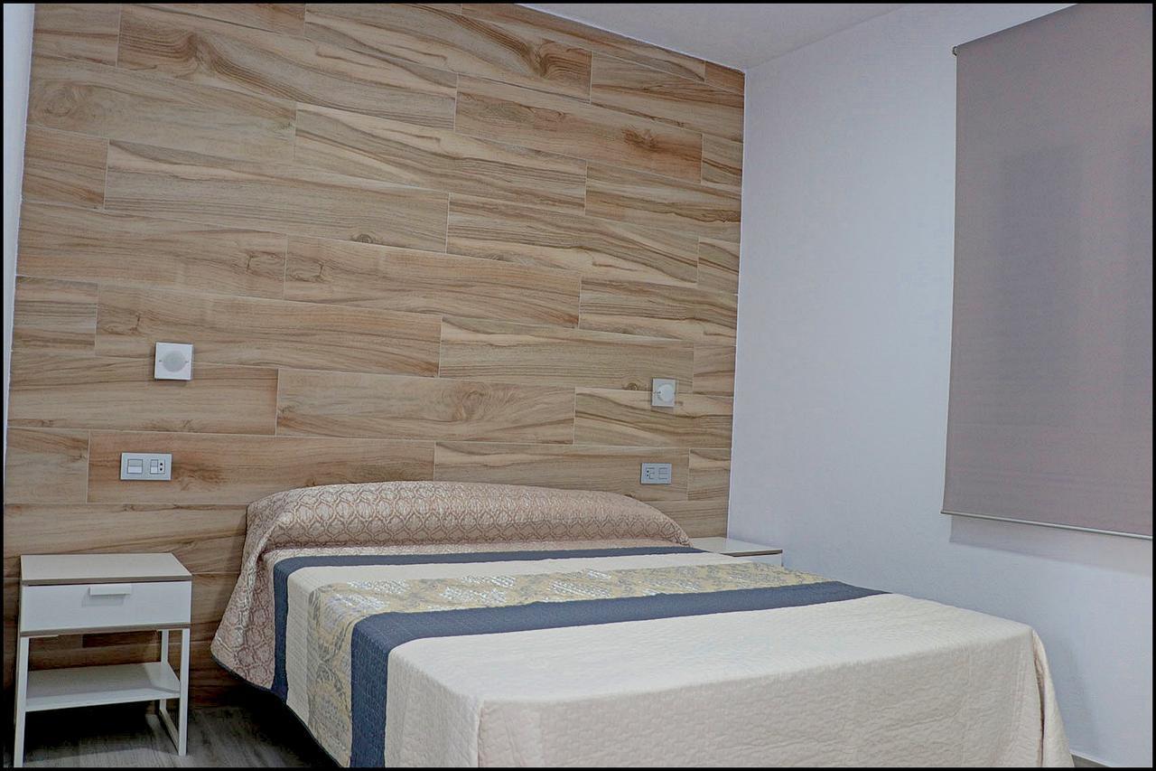 Bungalow La Roa V โกนิล เด ลาฟรอนเตรา ภายนอก รูปภาพ